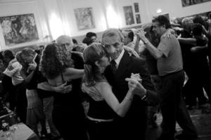 tango-group-dancing-undated